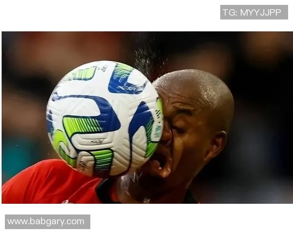 搞笑模仿足球明星奔跑的奇妙瞬间让你捧腹大笑不止的精彩表演